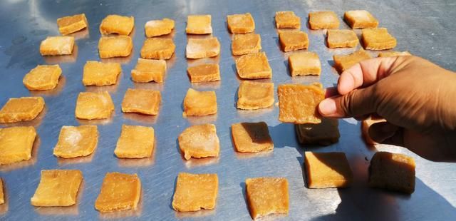 用料|盐卤豆腐干教你这样做，食材用料都简单，晒上一天能吃3个月