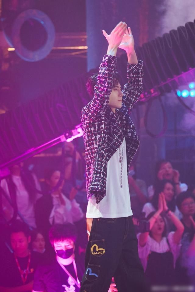  王一博|街舞导演太好笑，请王一博让其无地自容，原因竟然无力反驳