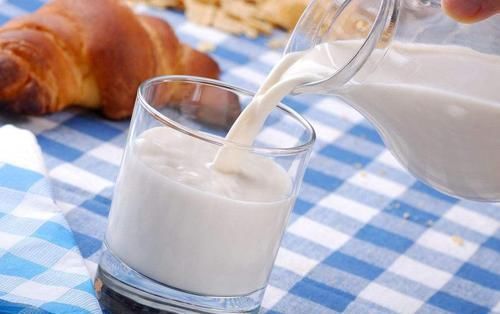  牛奶|同样都是牛奶，“纯牛奶”和“鲜牛奶”有啥区别？以后别再买错了