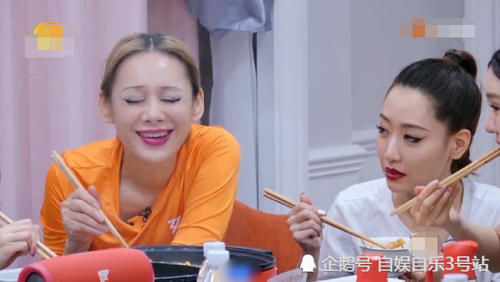  强势|李斯丹妮组选曲互帮互助，宁静组像宫斗，黄圣依太强势郑希怡吃了亏