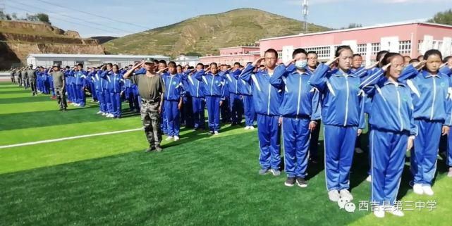 正式|航拍，西吉中学、回中、二中军训！正式拉开帷幕。