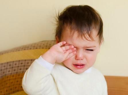 父母|小时候被嘲笑将来掏大粪，长大了还铭记在心，妈妈却怪孩子太记仇