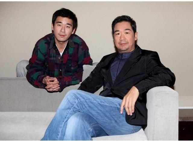 抛弃|同样是抛弃“糟糠之妻”,张国立VS赵本山,相比之下谁的手段更狠