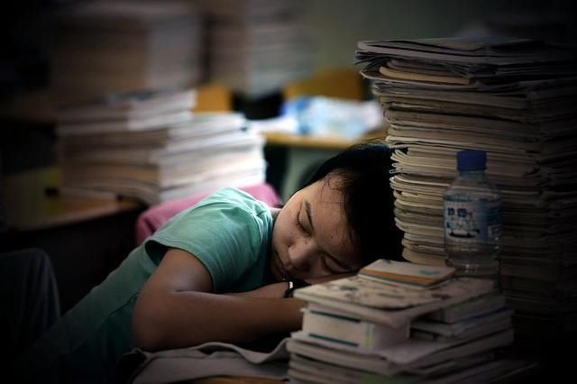  喜极而泣|高考放榜｜愿每一个考生都能金榜题名，在这一刻喜极而泣