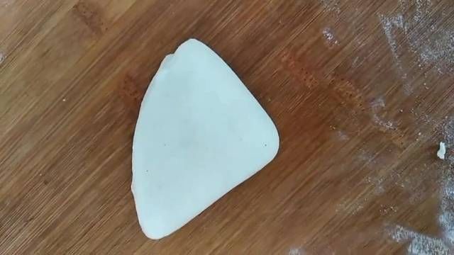 烧饼|烧饼师傅教你做夹肉烧饼，全程细节分步拆解，嘎嘣香脆外酥里香！