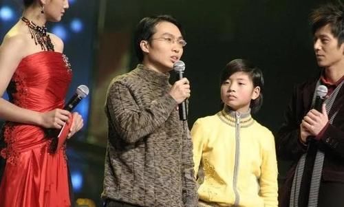 大学|他5年才读完高中，带着妹妹上大学，17年前感动中国现在怎样了