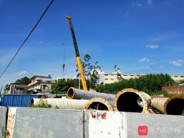 现场|佛山公司17吨广告牌立柱被盗，鹤山民警现场抓住“内鬼”