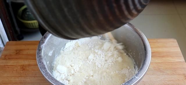 山西|山西特色小吃“蜜汁风葫芦”做法,口感香甜酥脆,大人小孩都爱吃