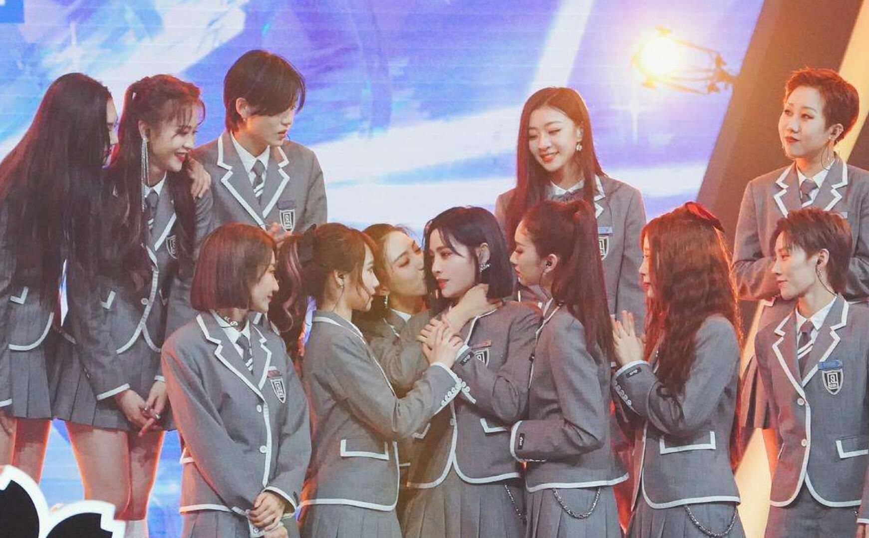  大型|《炙热的我们》官宣阵容，大型男团女团加盟，同台PK你最看好谁