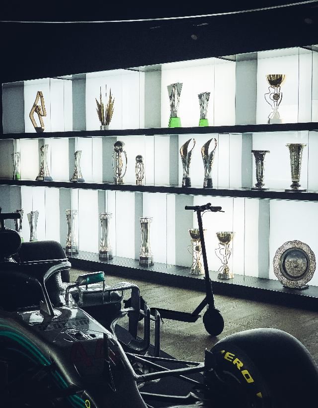  电动滑板车|年轻人的第一台AMG！只需不到4000块！