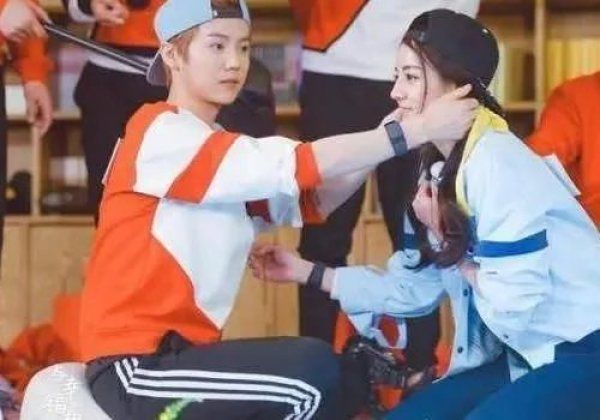  奔跑|《奔跑吧黄河篇》即将开启，官微却提前点名鹿晗热巴，回归有望