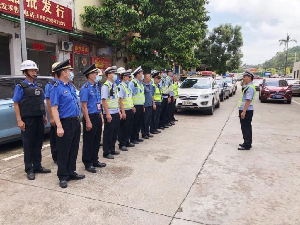 仲恺|交通大整治!这群人在街头,要你做仲恺最文明的仔