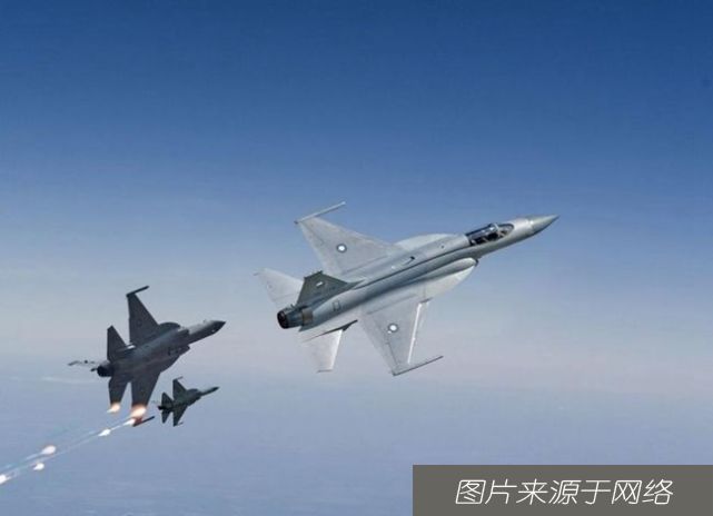 越境|谁在为北约各国撑腰?25架军机敢越境就出击,俄媒:毫不手软