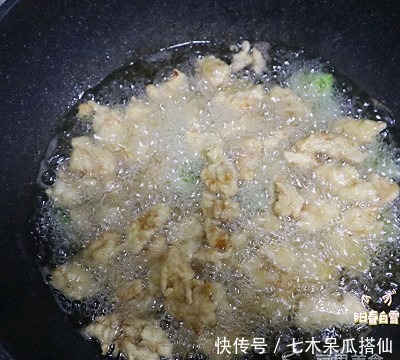 在家|酸甜咕咾肉??(鸡肉版)在家也能做的“大菜”