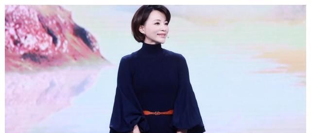 芒果台|与沈梦辰明争暗斗, 想顶替谢娜, 她终于靠《主持人大赛》杀回来了