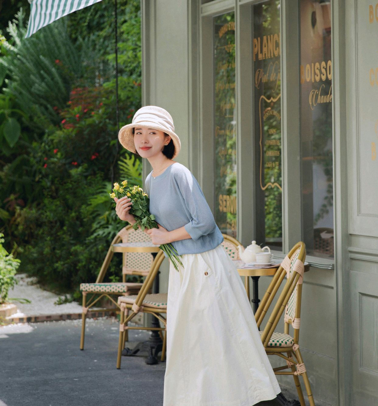  高级|夏日穿搭想要穿出高级很简单，清爽的半身裙，既时髦又减龄