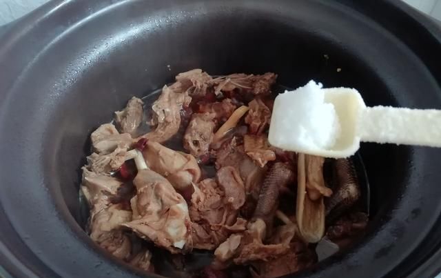 靠边站|立秋后，猪肉羊肉都靠边站，秋天最该吃这肉，滋补开胃降秋燥