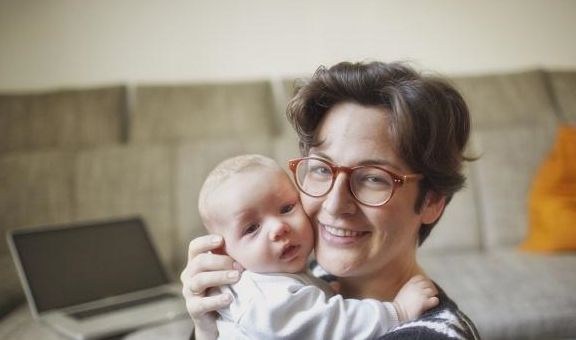 特蕾西|0~3个月低月龄小婴儿如何自主入睡？婴语者特蕾西：4S哄睡法