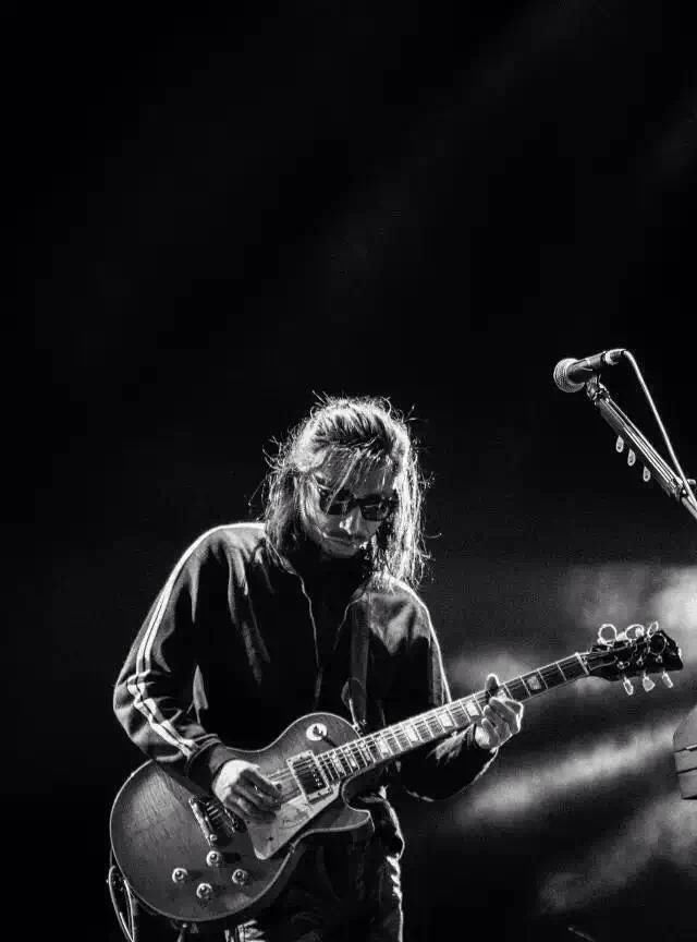  世界|当摇滚乐与交响乐碰撞融合，谢天笑想让世界听到中国摇滚