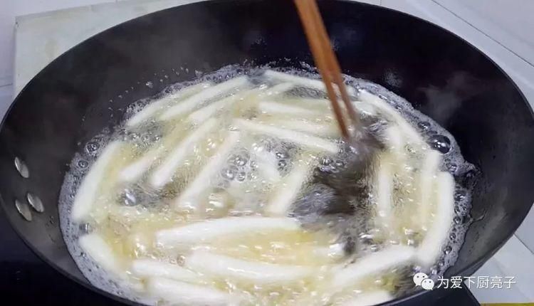 焦脆|我家零食就爱这么做,切一切锅里一炒,个个焦脆又香甜,越嚼越香