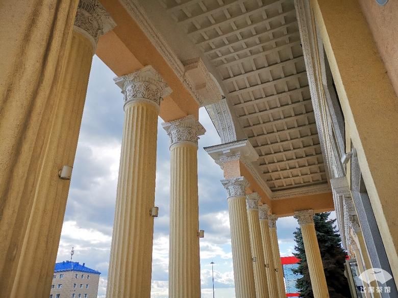 好看|拔草俄航95周年彩绘机！外观和机舱超好看，难怪有近9成上座率