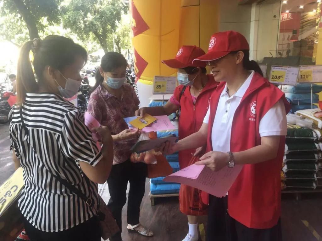 石岐|举手之劳显文明！石岐这群“志愿红”随手行动让文明如影随形~