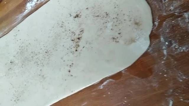 烧饼|烧饼师傅教你做夹肉烧饼，全程细节分步拆解，嘎嘣香脆外酥里香！