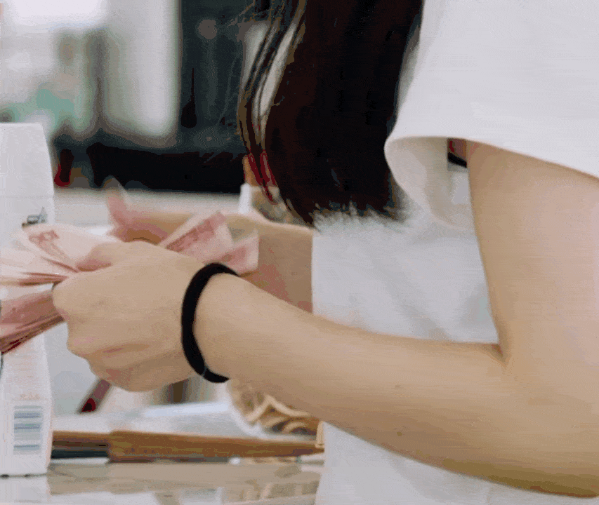  播出|《中餐厅4》播出了哦，你知道了吗？赵丽颖好有责任心呀