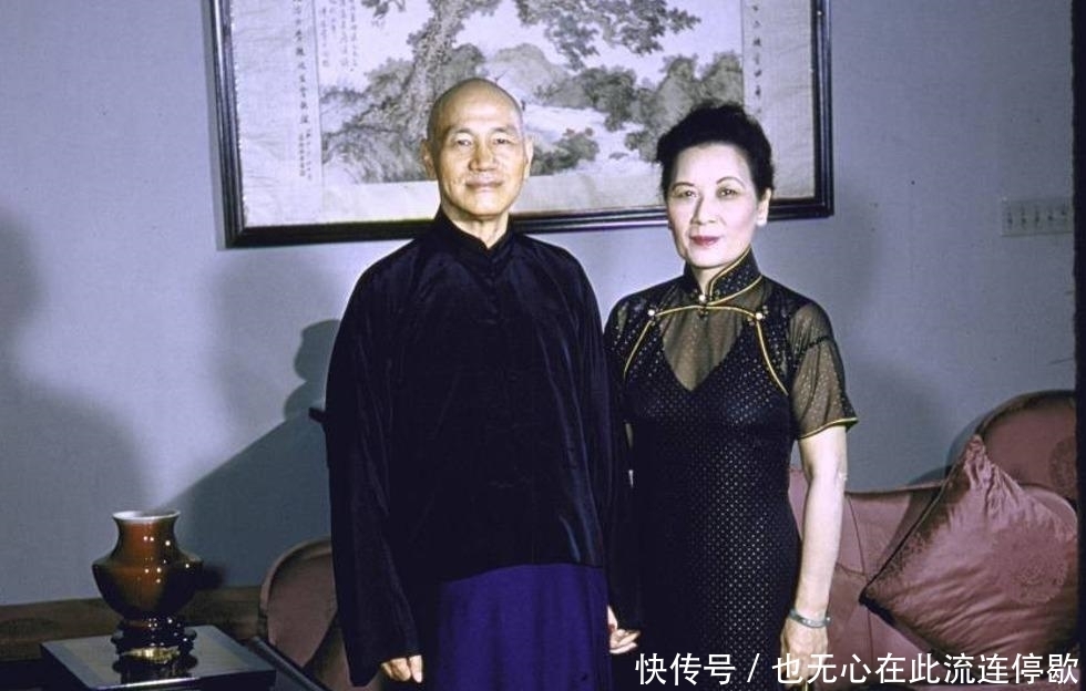 铺床|宋美龄有一奇怪习惯, 到了美国也不改, 服务员每次铺床都尴尬不已
