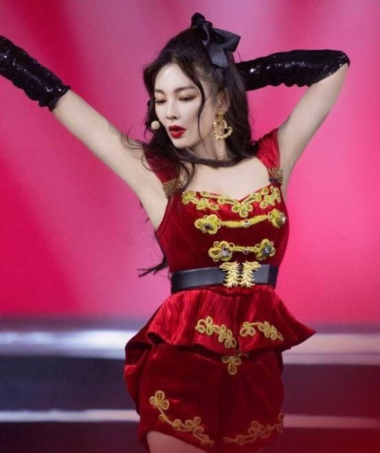  发大水|《浪姐》1组彻底逆袭！两位选手票数发大水，张雨绮进入淘汰名单