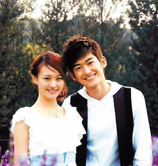  语气|郑爽发文表示自己想哭，不知道该去哪，语气委屈惹人心疼