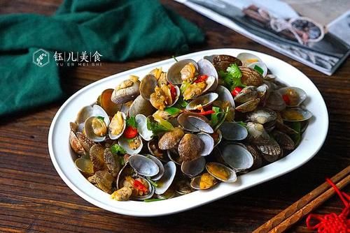 辣椒|三伏天,这菜香辣又解馋,成本不到3块钱,有钱没钱都能吃得起