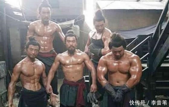 青楼里|为何青楼都要养壮汉?除了维持秩序还有一功能,姑娘们:“命苦”
