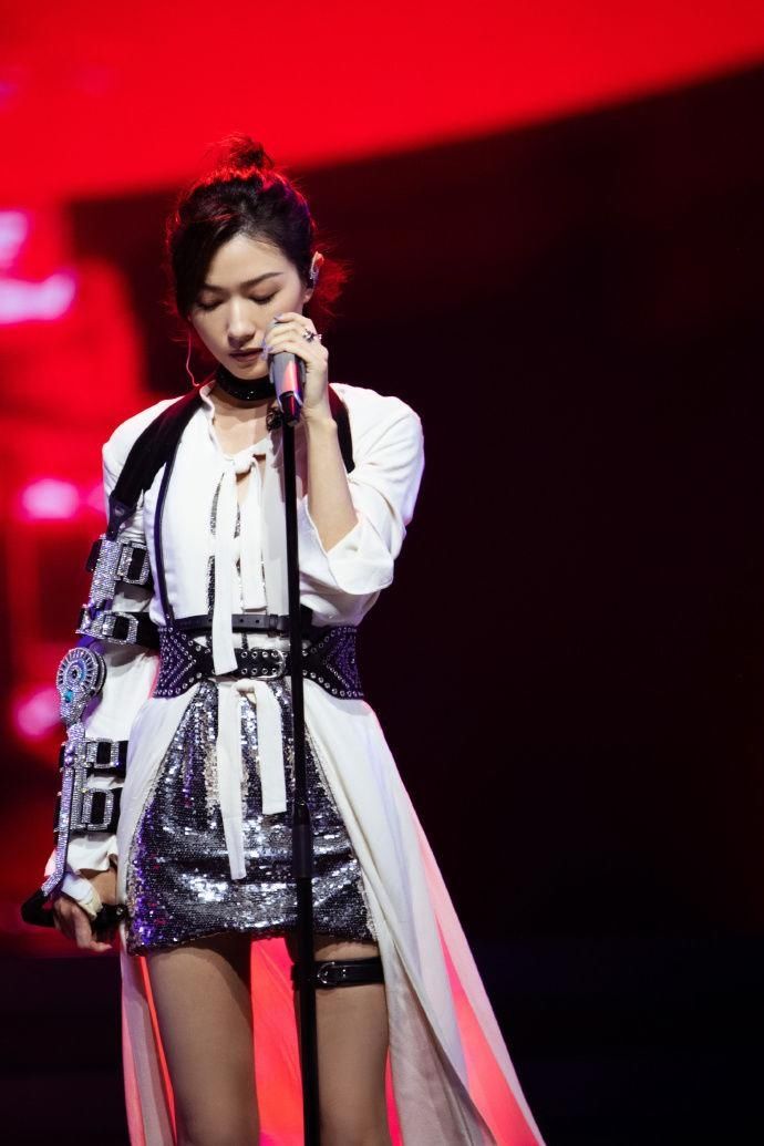  受益者|《浪姐》收官在即！真正的“皇族”、最大受益者并非万茜