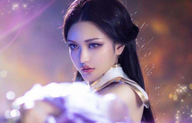  肯定还|有种“巅峰”叫分手后的周扬青，扮紫霞美出新高，确定不是原画