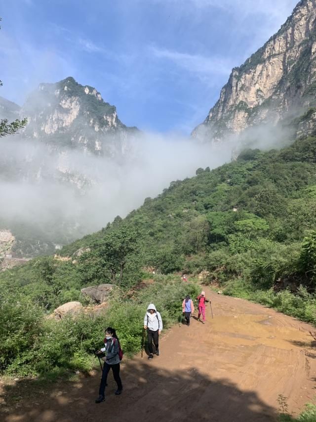  紫霞|郑州驴友团徒步紫霞关，偶遇南太行夏季云海
