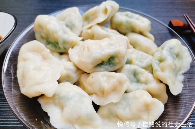 饺子|看到岳云鹏晒饺子,嘴馋在家做一锅,第一次尝试这种馅,太香了