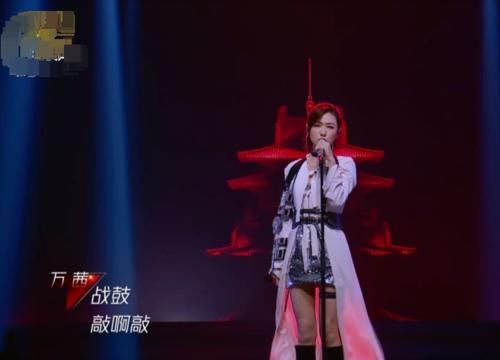  坚定|《乘风破浪》万茜三种唱腔演绎《缘分一道桥》，坚定眼神唱哭全场