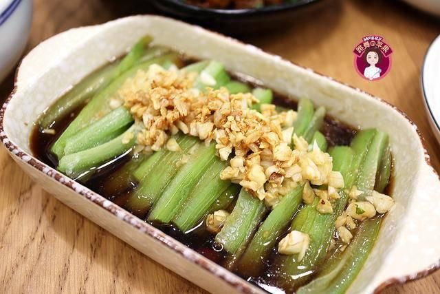 分钟|高考生的晚餐不含糊,快手妈妈25分钟搞定4菜1汤,荤素搭配合理