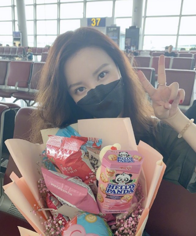 身份证|张萌深夜怒斥身份信息被盗用注册会员:航空公司审核这么不严格?