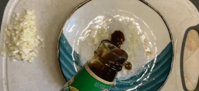 沉重|明日之后：价值300万金条，比喷气背包还贵重的神秘料理？