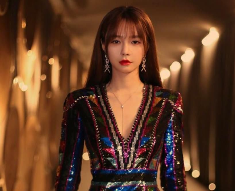  杜华|沈梦辰被淘汰出局，杜华的反应转变大，网友：难道有内幕