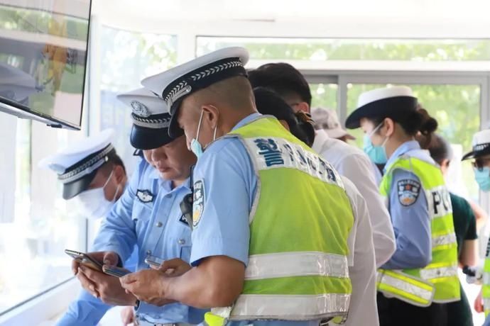  实拍|实拍！通告实施首日