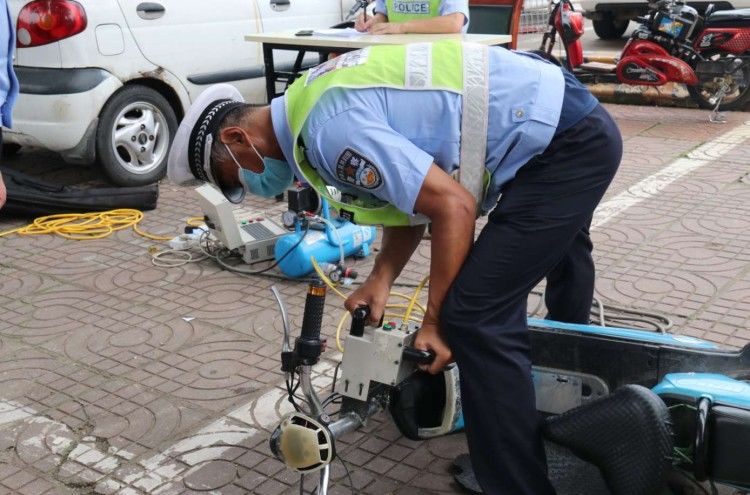 电动车|你挂牌了没?电动车正式挂牌上路,临沂交警开展集中整治行动