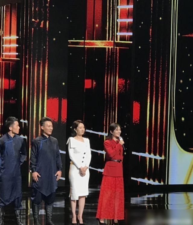  删除|据说何炅谢娜完全退出，《快本》删除了大量谢娜的台词和场景