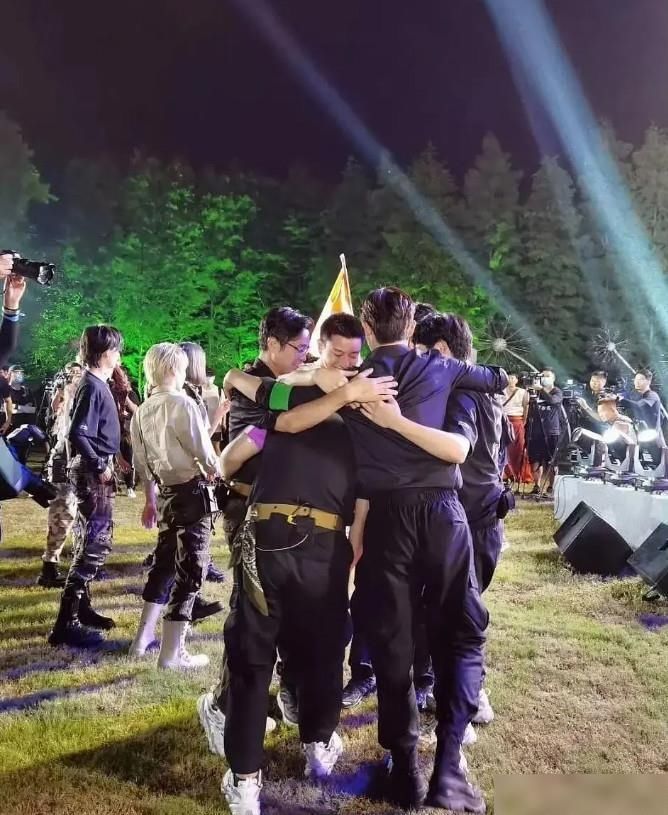  争议|《极挑6》收官惹争议，男团节目变成女团秀，赵小棠成最惨嘉宾！