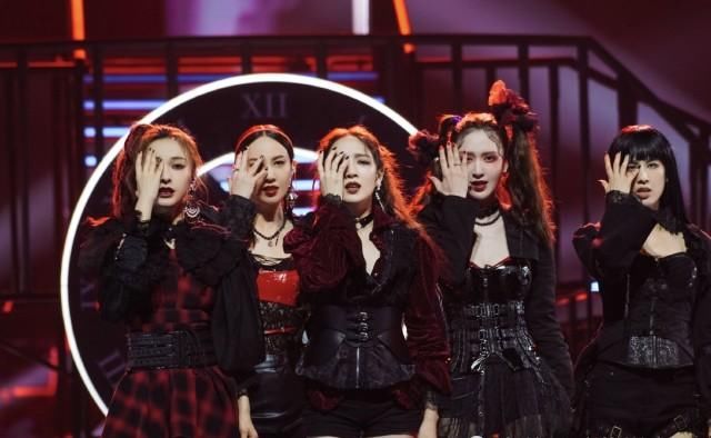  浪姐|浪姐的第三次公演，我有点失望。孟佳被淘汰：是人气重要，还是实力更重要？