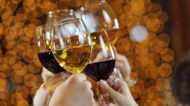 红酒|白酒、啤酒、红酒,哪一种酒最伤肝医生说了大实话,涨知识了