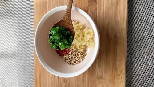 嫩酸|香煎豆腐的做法,外酥里嫩酸辣味美,既下酒又下饭最美不过家常味