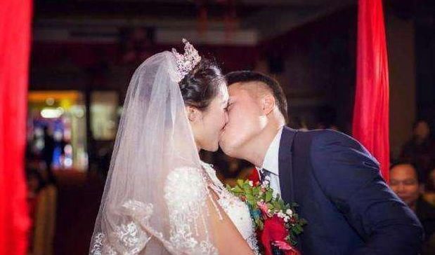 母亲|谈婚论嫁时,女方该不该讨要彩礼钱?这三个母亲的回答,太现实